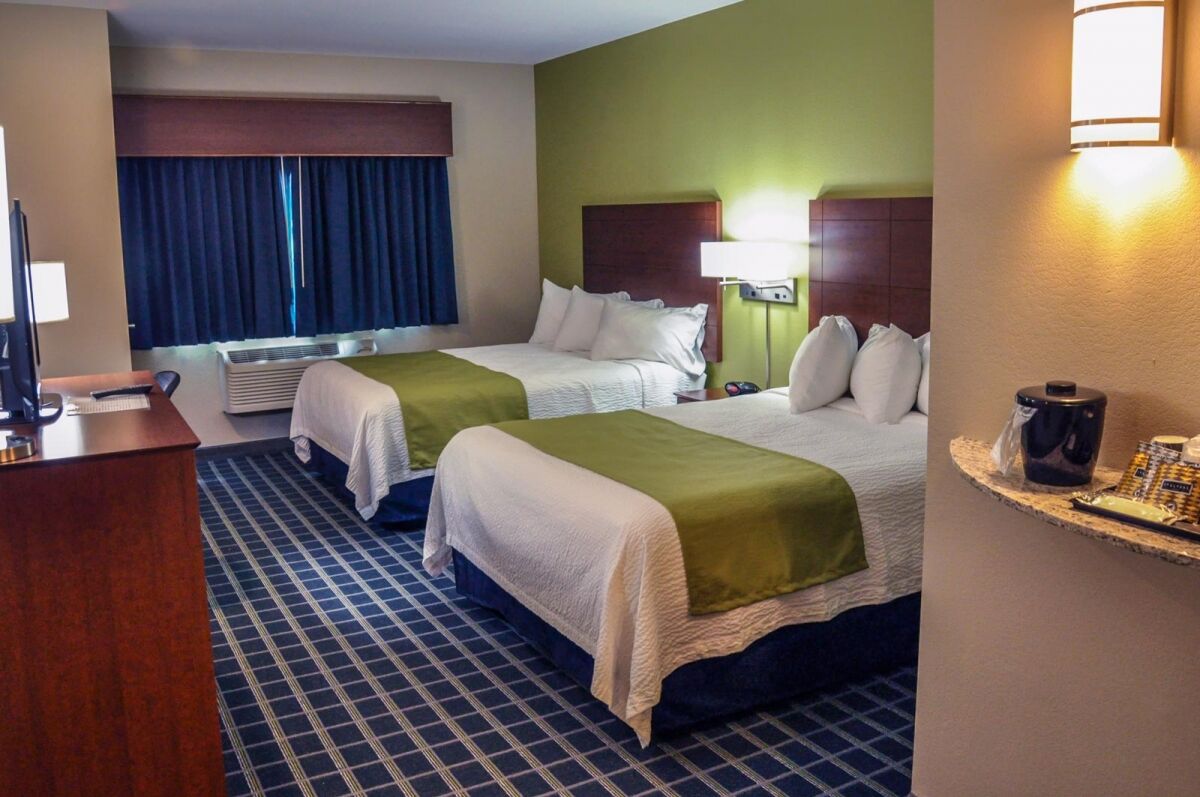Double queen guest room